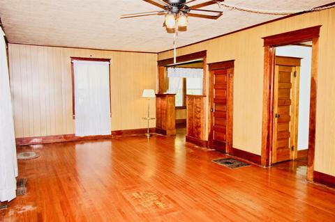 206 W Front St, Delphi, IN 46923 photo 6