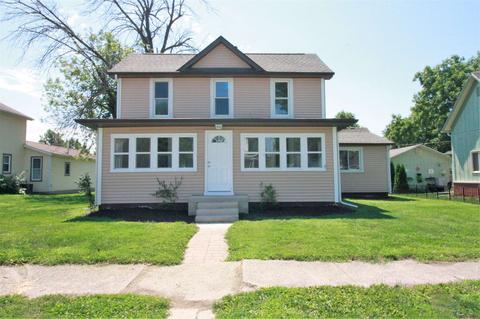 305 E Main St, Chalmers, IN 47929 photo 1
