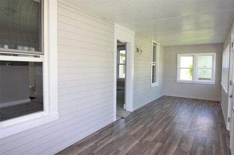305 E Main St, Chalmers, IN 47929 photo 5