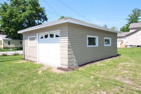 305 E Main St, Chalmers, IN 47929 photo 25