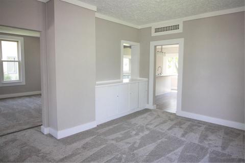 305 E Main St, Chalmers, IN 47929 photo 10