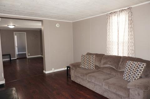 561 E 5th St, Peru, IN 46970 photo 6