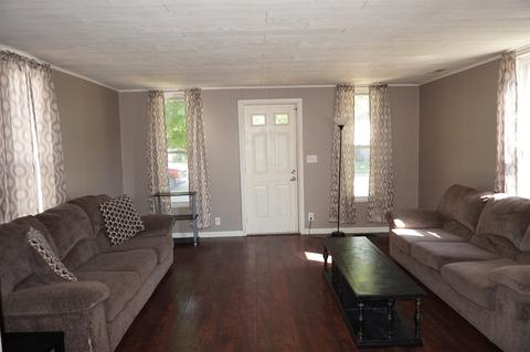 561 E 5th St, Peru, IN 46970 photo 3