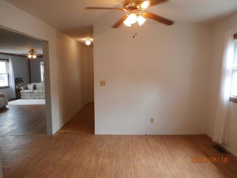 516 S Maple St, Bicknell, IN 47512 photo 11