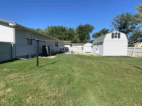 641 E Franklin St, Berne, IN 46711 photo 28