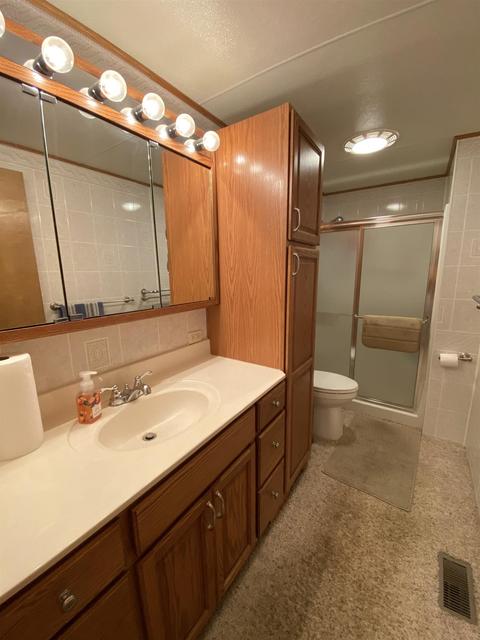 641 E Franklin St, Berne, IN 46711 photo 16