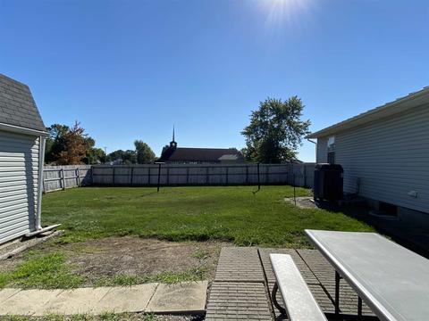 641 E Franklin St, Berne, IN 46711 photo 26