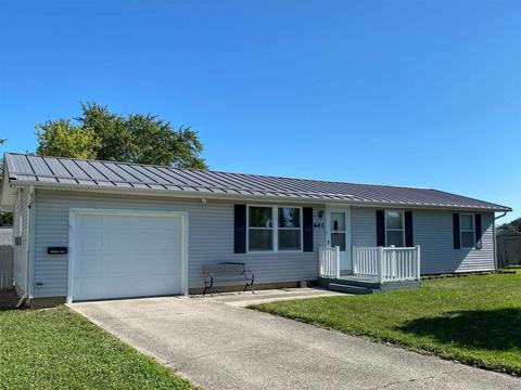 641 E Franklin St, Berne, IN 46711 photo 1
