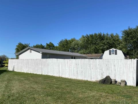 641 E Franklin St, Berne, IN 46711 photo 24