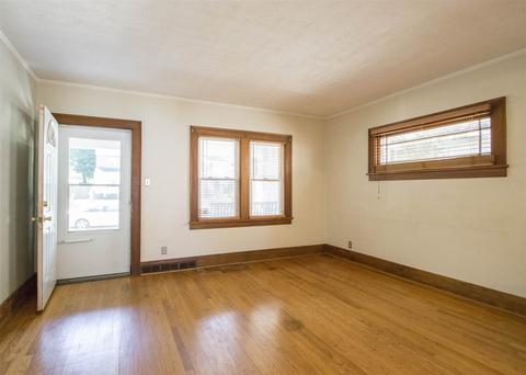 525 Eckman St, South Bend, IN 46614 photo 5