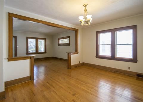 525 Eckman St, South Bend, IN 46614 photo 9