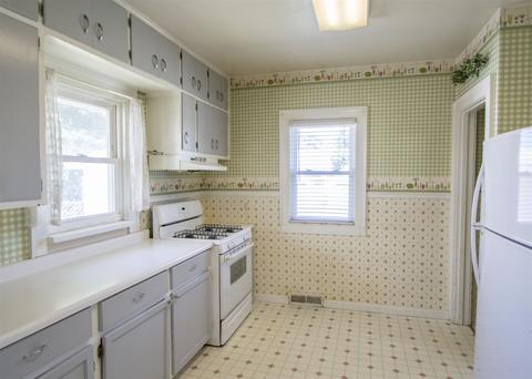 525 Eckman St, South Bend, IN 46614 photo 11