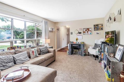 16339 Chickory Ct, Granger, IN 46530 photo 8