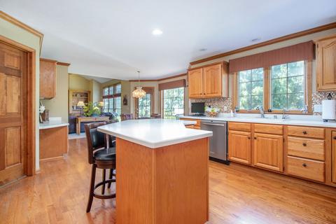15465 Regis Ct, Granger, IN 46530 photo 12