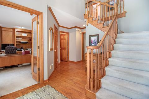 15465 Regis Ct, Granger, IN 46530 photo 4