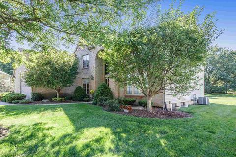15465 Regis Ct, Granger, IN 46530 photo 2