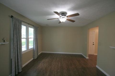 1173 Eisenhower Ave, Jasper, IN 47546 photo 3