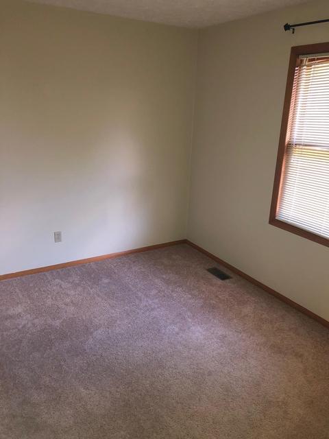 2319 E Winding Brook Ct, Bloomington, IN 47401 photo 13