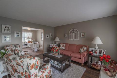 804 Maple Ct, Sweetser, IN 46987 photo 5