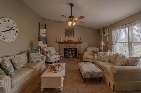 804 Maple Ct, Sweetser, IN 46987 photo 17