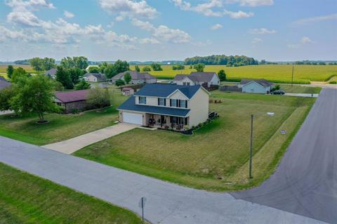 804 Maple Ct, Sweetser, IN 46987 photo 2