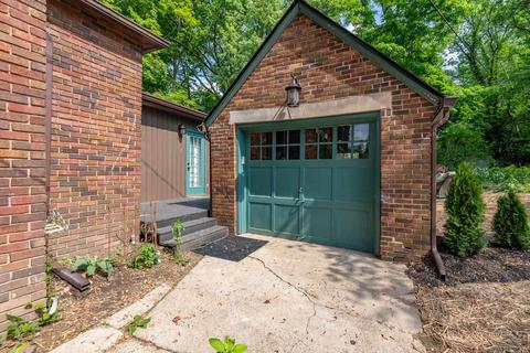 923 E University St, Bloomington, IN 47401 photo 3