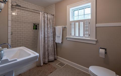 923 E University St, Bloomington, IN 47401 photo 25