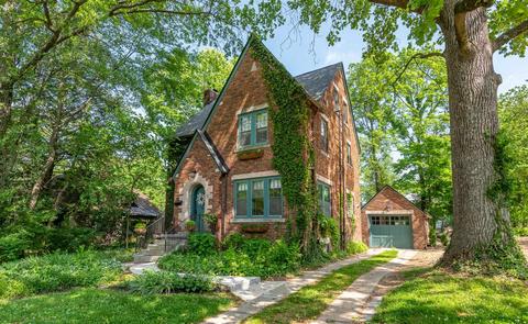 923 E University St, Bloomington, IN 47401 photo 2