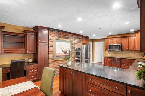 1107 N Shellbark Rd, Muncie, IN 47304 photo 7