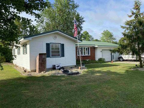 140 Spring St, Geneva, IN 46740 photo 1