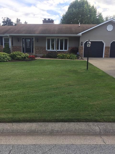 16756 Hampton Dr, Granger, IN 46530 photo 1