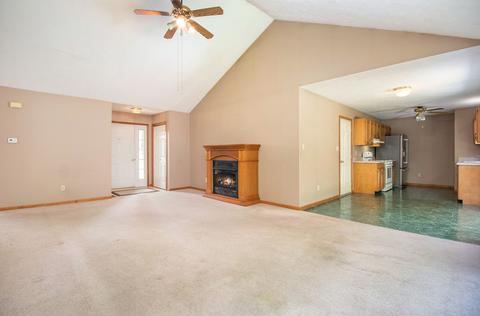 30855 Oakbrook Dr, Granger, IN 46530 photo 5