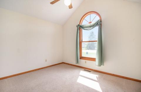 30855 Oakbrook Dr, Granger, IN 46530 photo 15