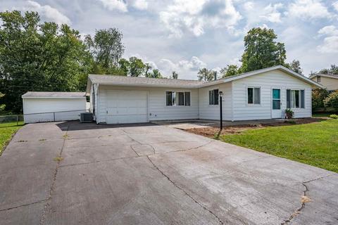 4261 W Doyle Ave, Bloomington, IN 47403 photo 2