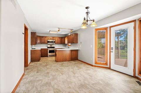 9727 Blue Mound Dr, Fort Wayne, IN 46804 photo 9