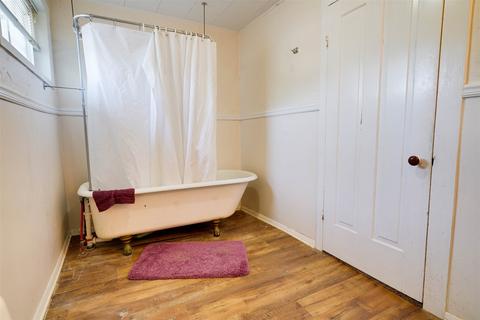 310 W Union St, Waterloo, IN 46793 photo 11