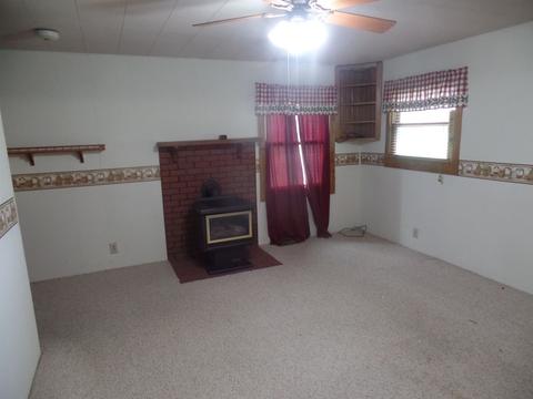 511 E Spring St, Bloomfield, IN 47424 photo 12