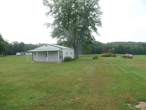 511 E Spring St, Bloomfield, IN 47424 photo 21