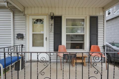817 E Calvert St, South Bend, IN 46613 photo 2