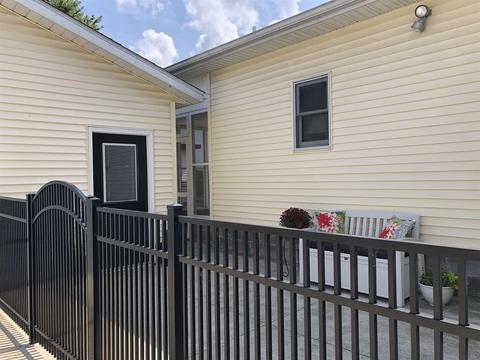 1114 M St, Bedford, IN 47421 photo 3