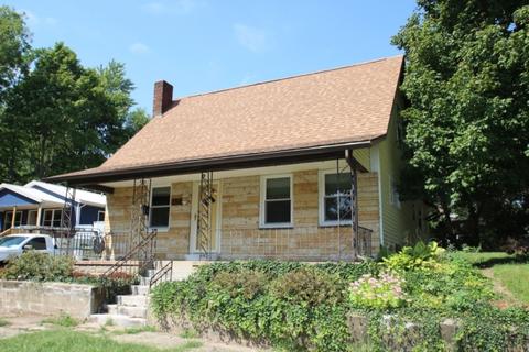 156 E Maple St, Wabash, IN 46992 photo 2