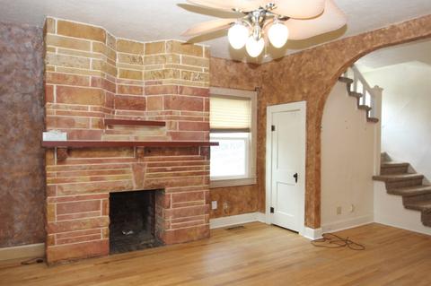 156 E Maple St, Wabash, IN 46992 photo 8
