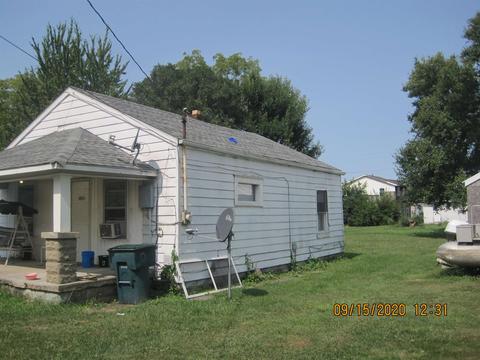 2016 E 13th, Muncie, IN 47302 photo 2