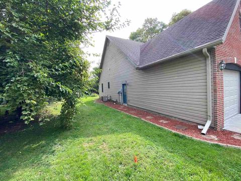 910 Samuel Milroy Rd, Delphi, IN 46923 photo 2