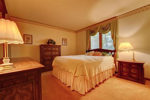 813 Duesenberg Dr, Auburn, IN 46706 photo 23