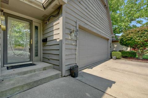 813 Duesenberg Dr, Auburn, IN 46706 photo 4