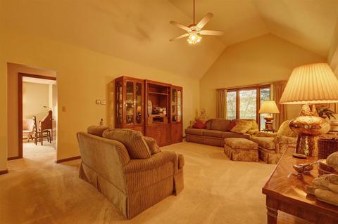 813 Duesenberg Dr, Auburn, IN 46706 photo 8