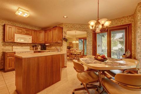 813 Duesenberg Dr, Auburn, IN 46706 photo 13