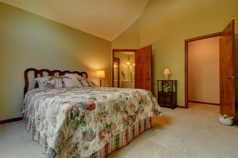 813 Duesenberg Dr, Auburn, IN 46706 photo 18