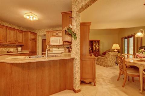 813 Duesenberg Dr, Auburn, IN 46706 photo 16